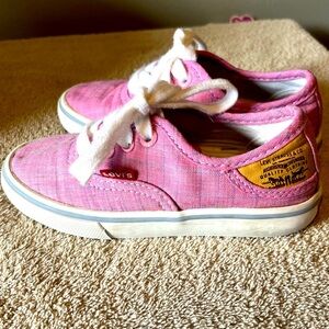 Girls size 11 Levi’s